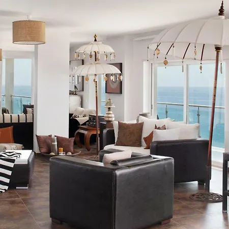 Bed and Breakfast Cali Deluxe Holidays, Σεσίμπρα