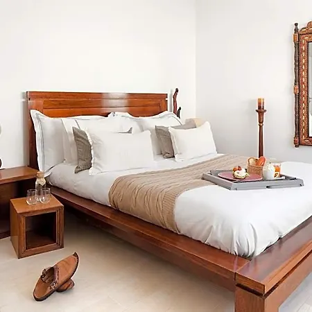 Bed & Breakfast Cali Deluxe Holidays,