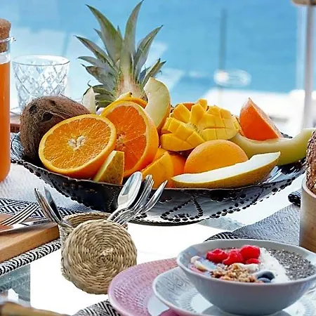 Cali Deluxe Holidays, Bed & Breakfast