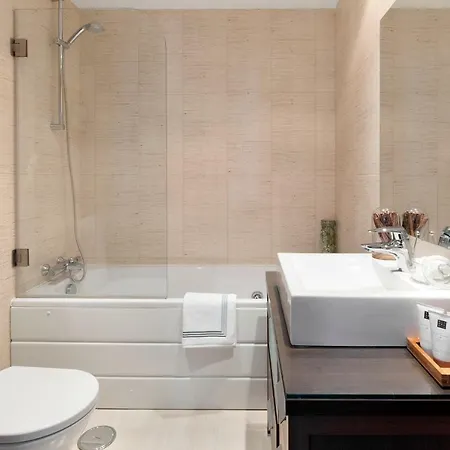 Bed & Breakfast Cali Deluxe Holidays, 4*