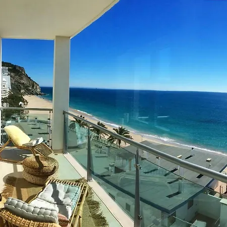 Cali Deluxe Holidays, Sesimbra
