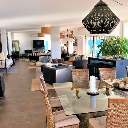 Cali Deluxe Holidays,