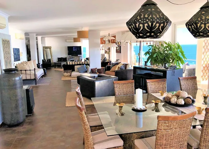 Cali Deluxe Holidays,